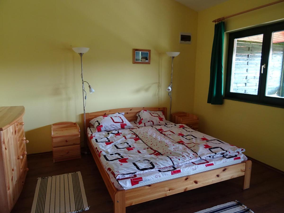 Kisrejtek Apartmanhaz Lispeszentadorján エクステリア 写真